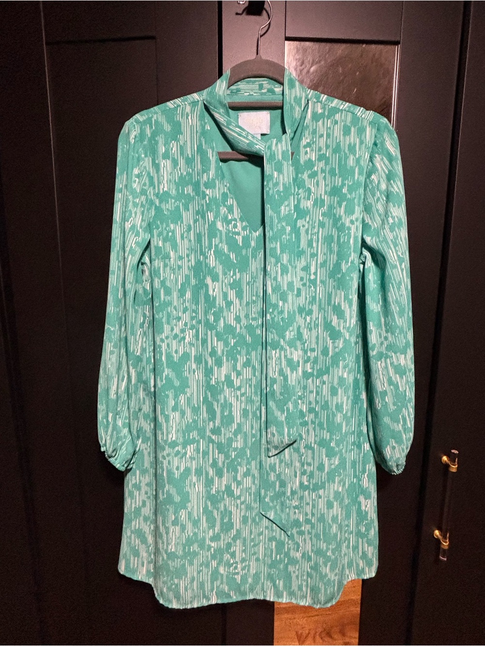 CeCe Mint Green Printed Long-Sleeve Tie-Neck Dress